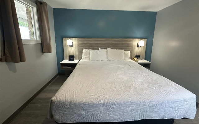 Travelodge by Wyndham Bracebridge