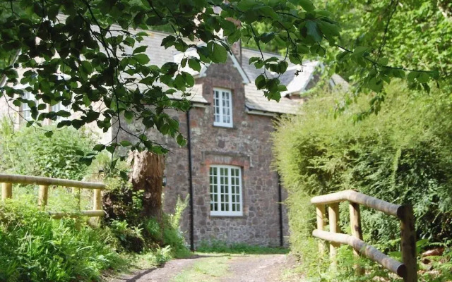 Heyden Cottage