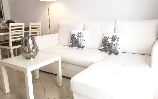 T&H Novelty 113 Family Apartment Salou