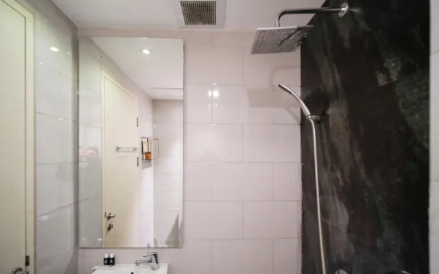 Simple And Modern Studio (No Kitchen) Anderson Supermall Mansion Apartment