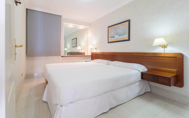 Plus Fariones Apartamentos