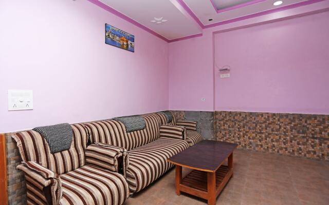 OYO 19406 Hotel Janta Palace