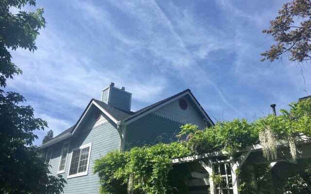 Oak Tower Townhouse-1.5 Blocks to OSF