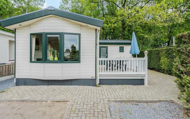 Comfortable chalet with a terrace at 3 km from Baarle-Nassau
