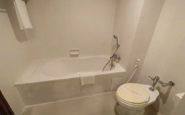 Sing Golden Place Hotel