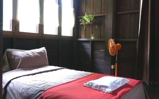 Kaampuju Cafe and Rooms