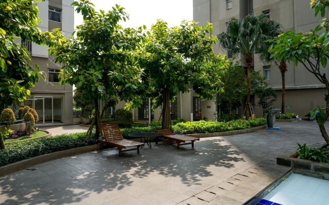 Comfortable Studio @ Green Bay Pluit Apartment