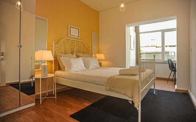 My Fair Lisbon -modern flat with elevator in central Lisbon