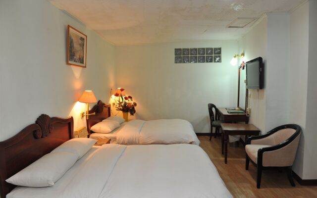 Q21 Hotel