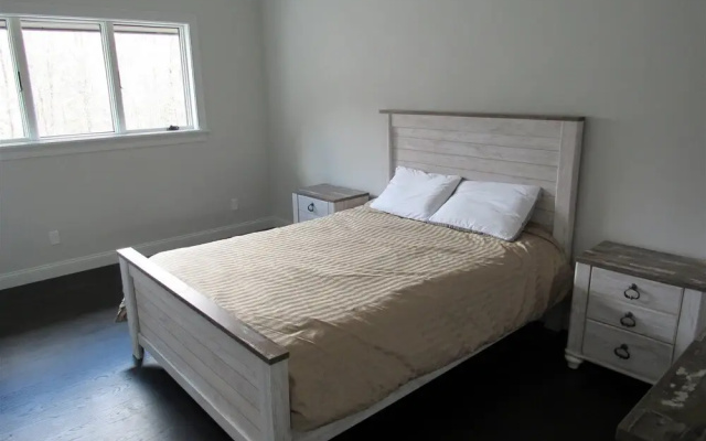 Experience a Newly Constructed Private Home Across From Loon Mountain! - Cf2bl