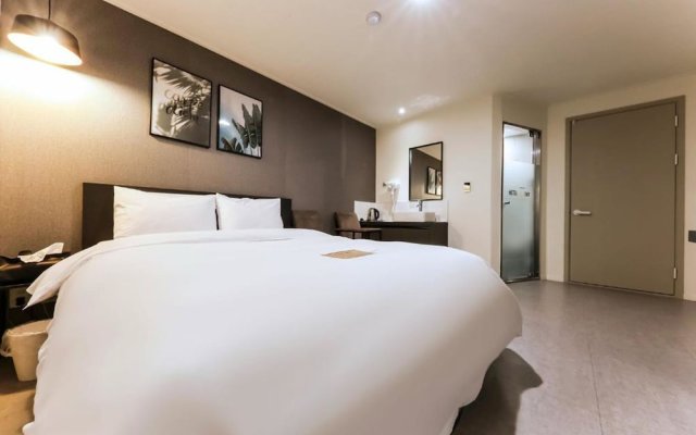 Hotel Yam