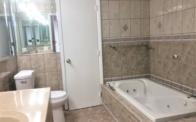 Casa Ria Luxury House w Private Pool Near Aventura Mall