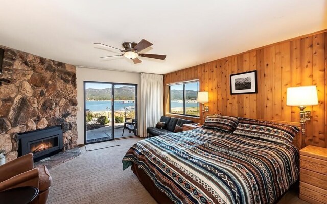 055 - Lakefront Ski Getaway