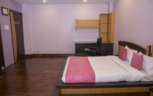 Hotel White House Inn By OYO Rooms