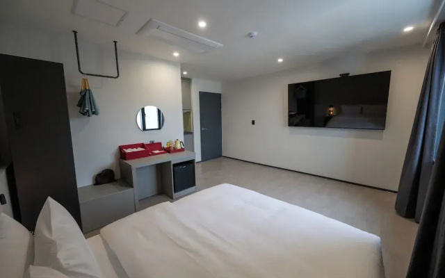 Cheomdan Hotel