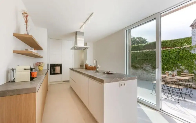 Beautiful Vacation Home Valkehuisje in Poperinge