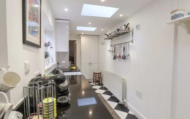 20A St Hilda's
