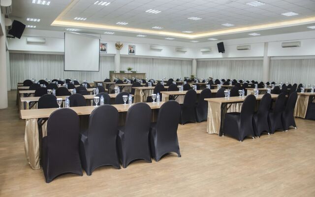 Whiz Residence Darmo Harapan Surabaya