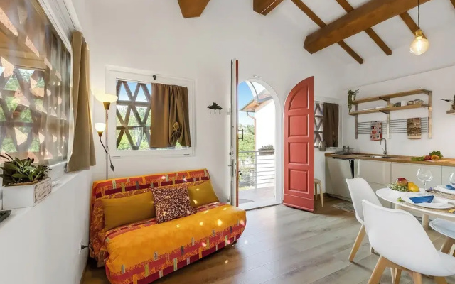 Cozy Apt Intypical Hayloft With Garden