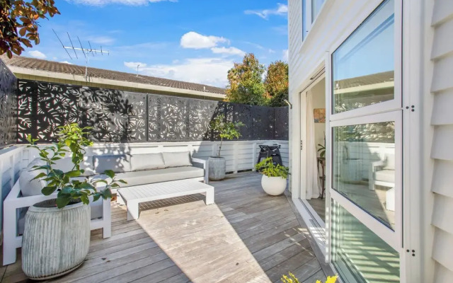 The Oasis Home with Hot Tub and Parking