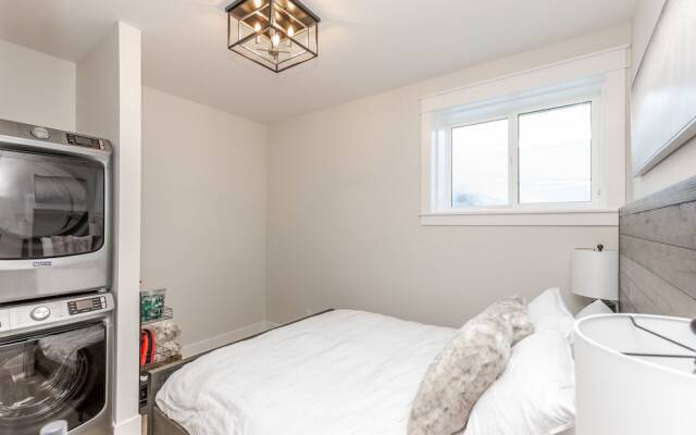 The White Pearl - Luxury Chalet W/mountain Views