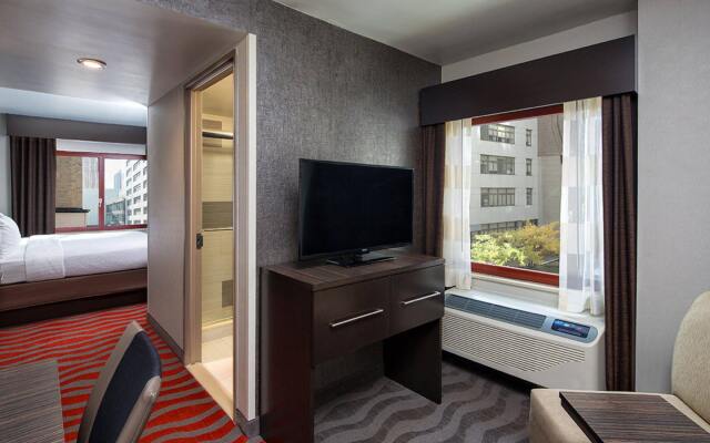 Holiday Inn Manhattan - Financial District, an IHG Hotel