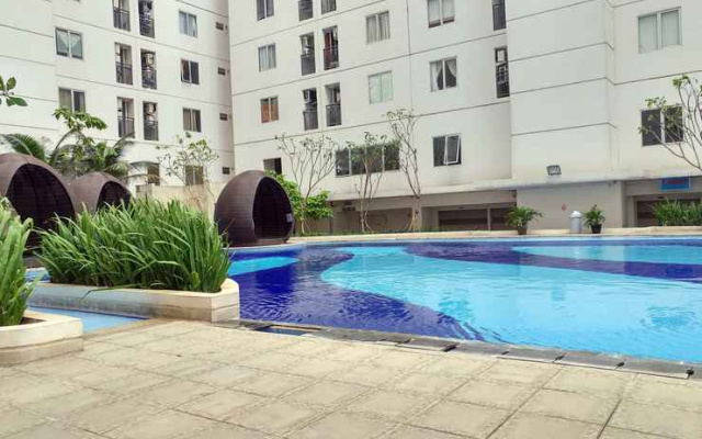 Best Deal Bassura Studio Apartment By Travelio