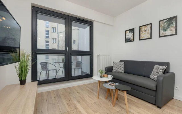 Apartment Business Centre by Renters