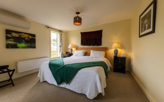 Pen-y-bryn Lodge