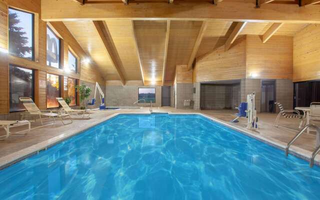 AmericInn by Wyndham Albert Lea