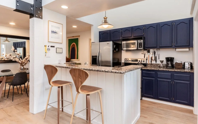 Crestview 49 - Two Bedroom Condo