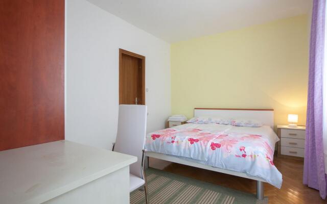 Star - With Swimming Pool - A4 Lavanda