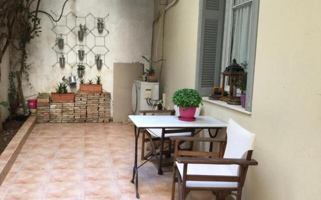 Elly's house in Athens