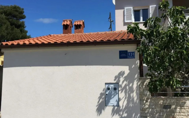 Leca- small house