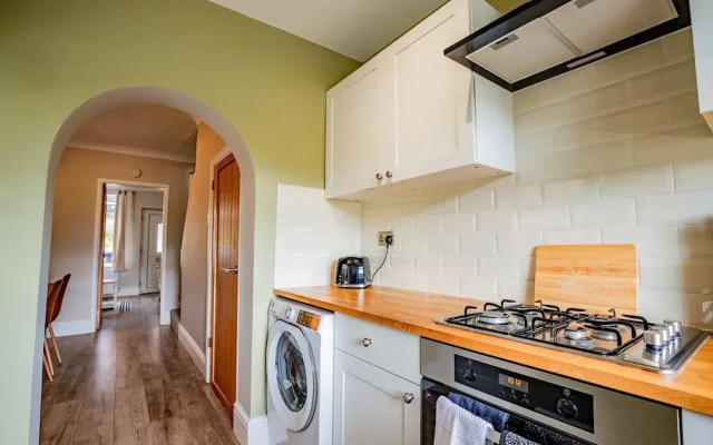Host Stay Mayfield House