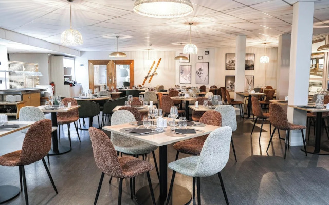 Hôtel Les 2 Alpes L'Orée Des Pistes