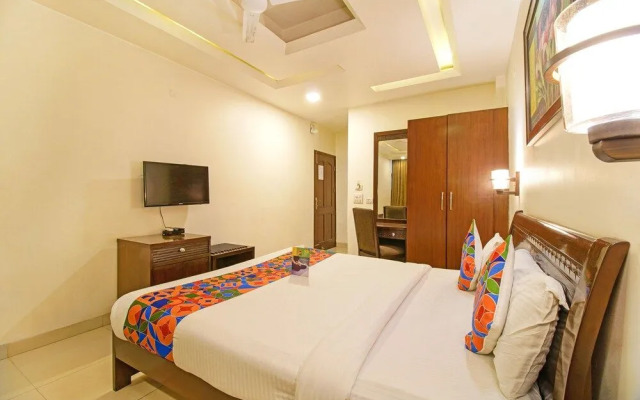 OYO Rooms Cyber City Oakwood