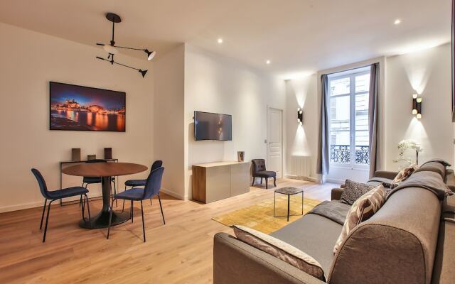64 - Luxury Flat Champs-Élysées 1D