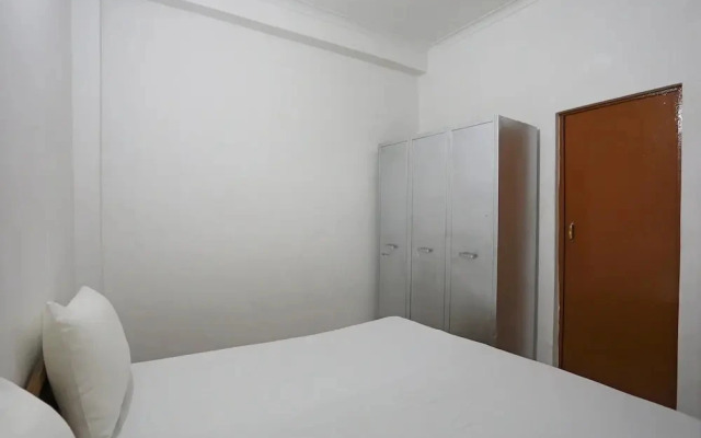 Hotel Black by OYO Rooms