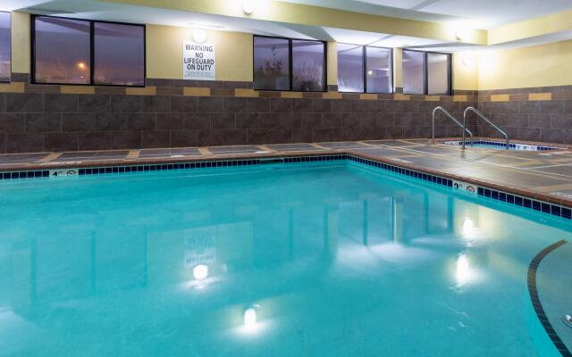 Holiday Inn Express & Suites Rochester – Mayo Clinic Area, an IHG Hotel