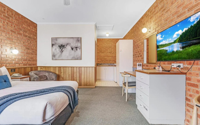 Golden River Motor Inn