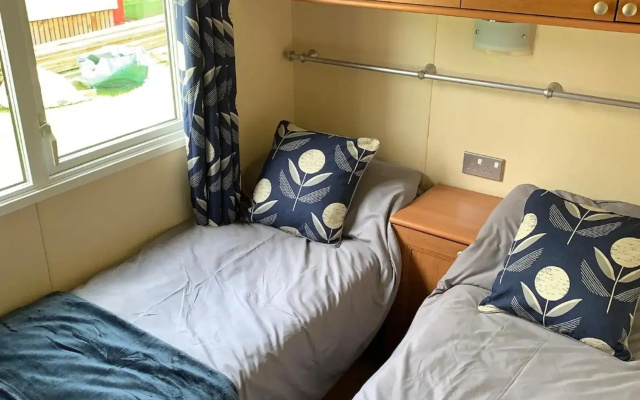 Static Caravan 2 Bedrooms - Sleeps 4