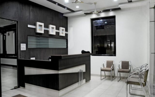 Hotel Kanhaiya Paradise