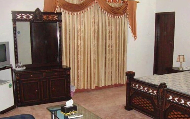 Indus Lodge Guest House