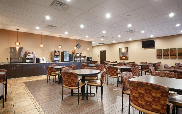 Best Western Plus Bloomington Hotel