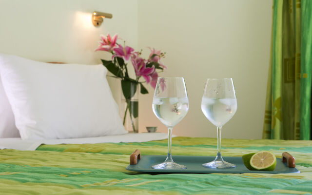 Exanthia Villas