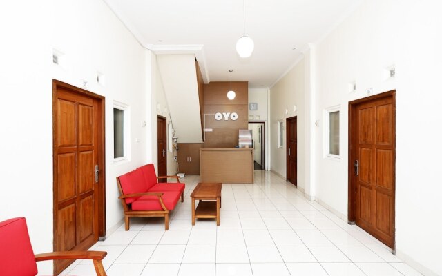 OYO 2428 Trision Hostel
