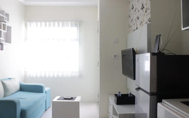 Comfortable 2Br Apartment at Grand Asia Afrika Residence Near Alun Alun Bandung by Travelio – Guest Rooms – Bandung