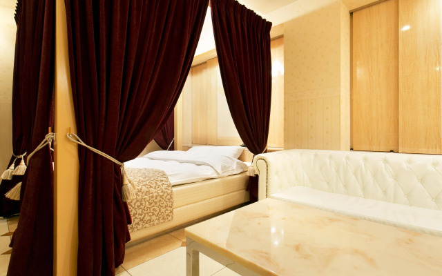 Hotel Luna Sennan - Adults Only