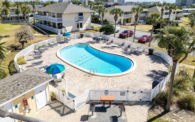 Sandpiper Cove 2138 2 Bedroom Condo by RedAwning